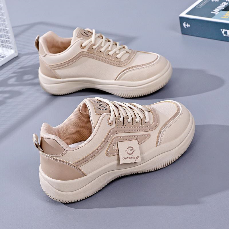 Giày Sneaker thể thao 2023